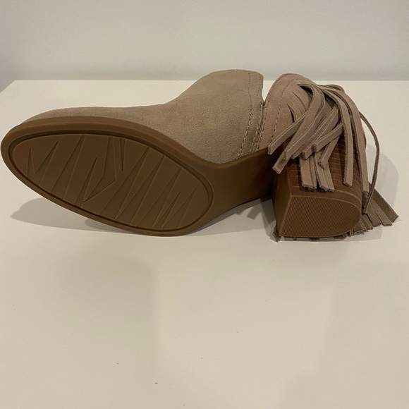 Carlos by Carlos Santana Cleo Sand Colour Size 8 new with Box - Picture 7 of 9